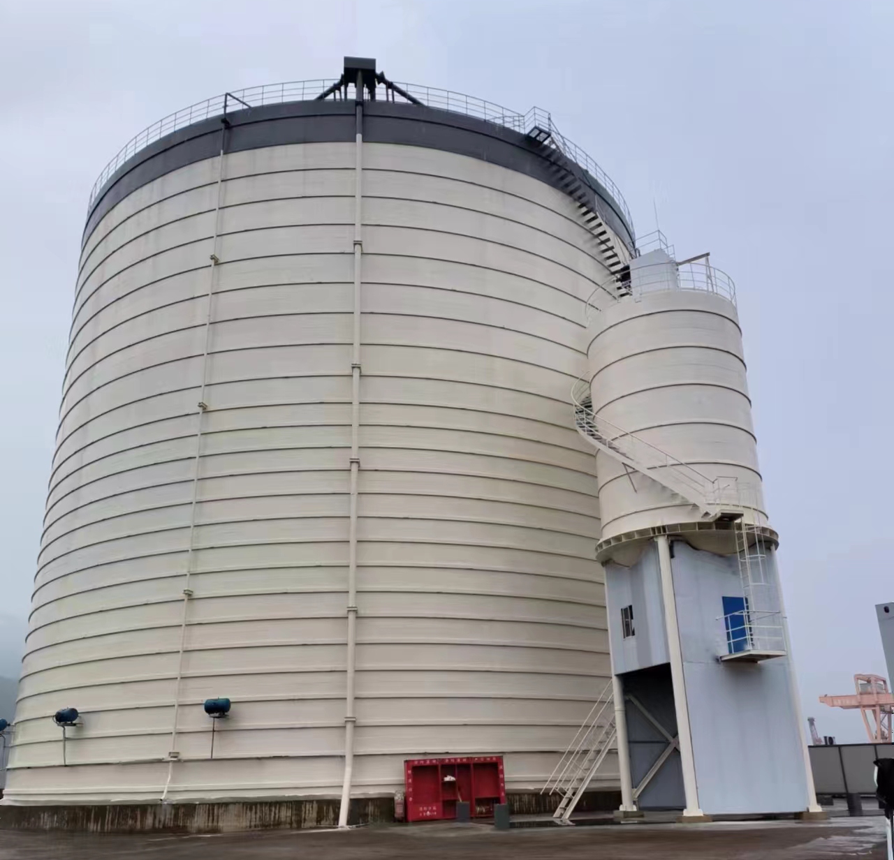 渝中10万吨水泥钢板库